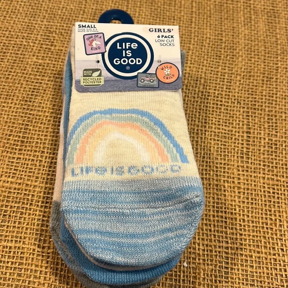 NWT Life is Good girls socks